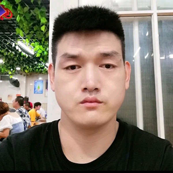 拉长迎香水的照片