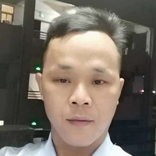 腼腆拾忆羊的照片