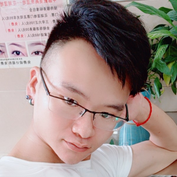 开放相许玫瑰的照片