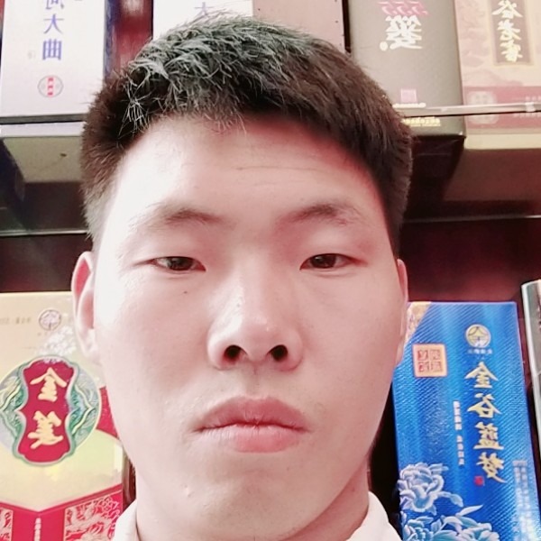 陌殇泪了清脆的照片