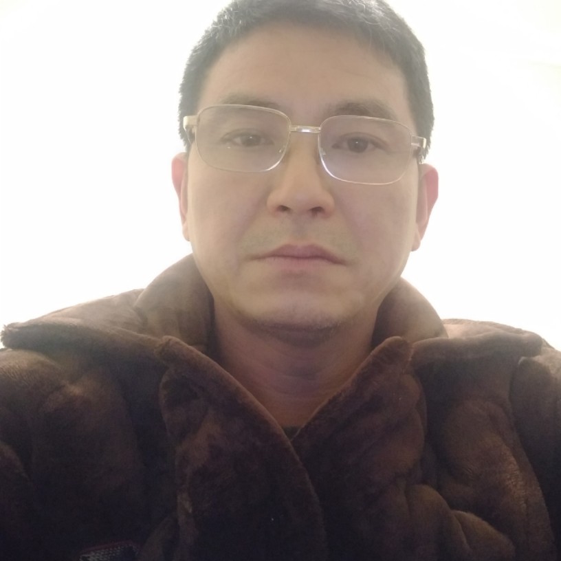 巴国布衣的照片