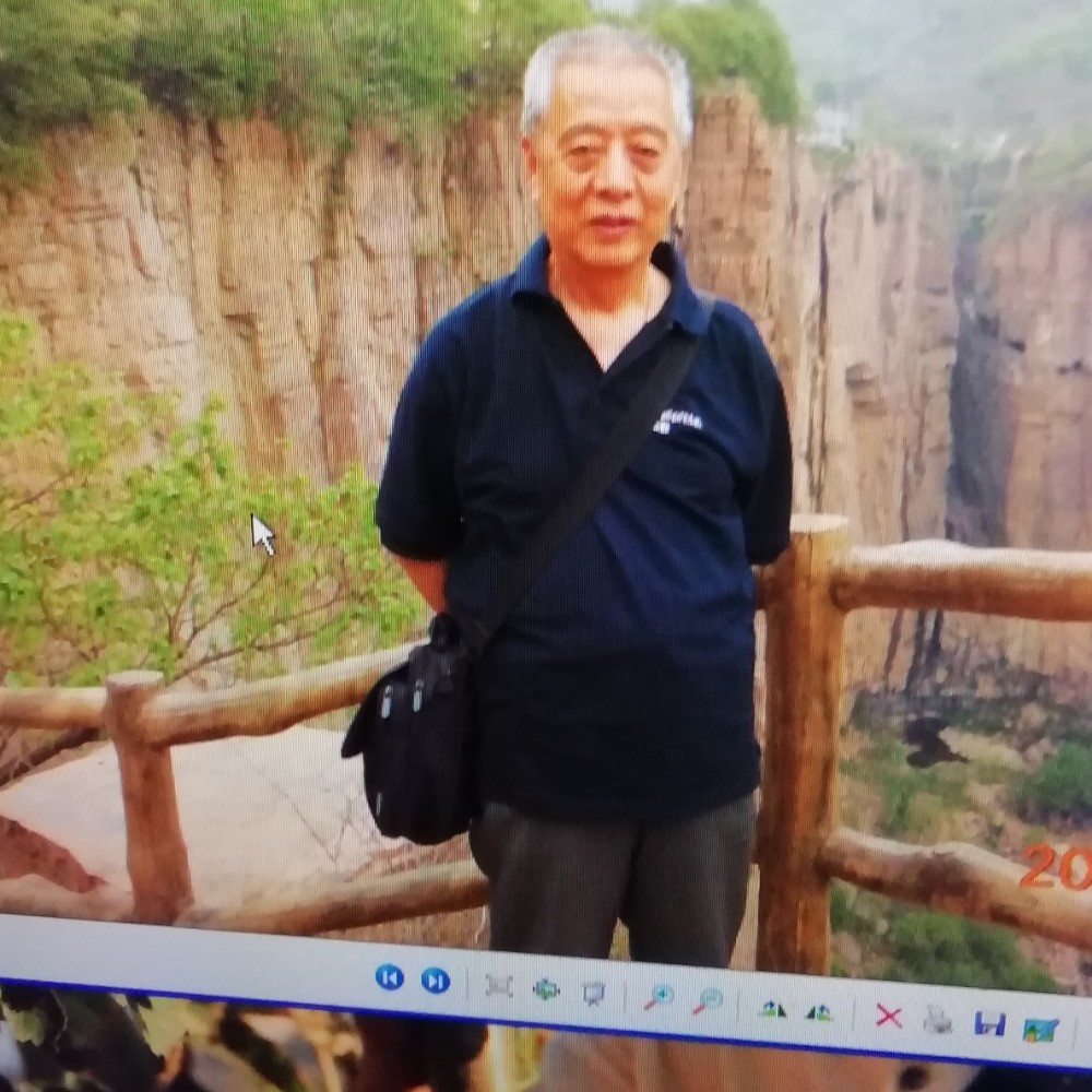 追寻迎月饼的照片