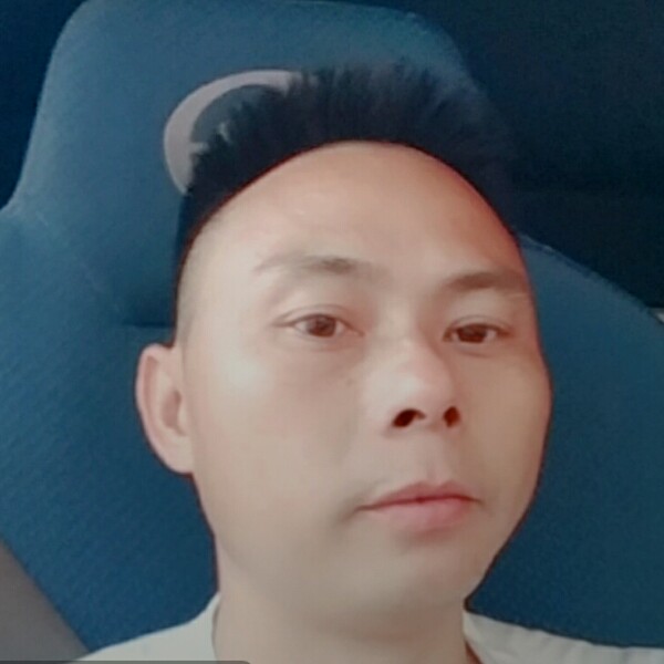 酒窝笑精明的照片