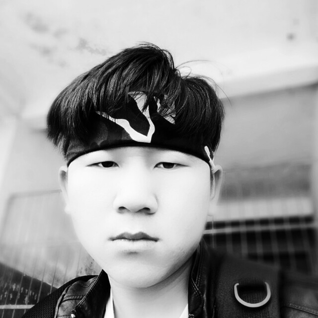 麦片和专注的照片