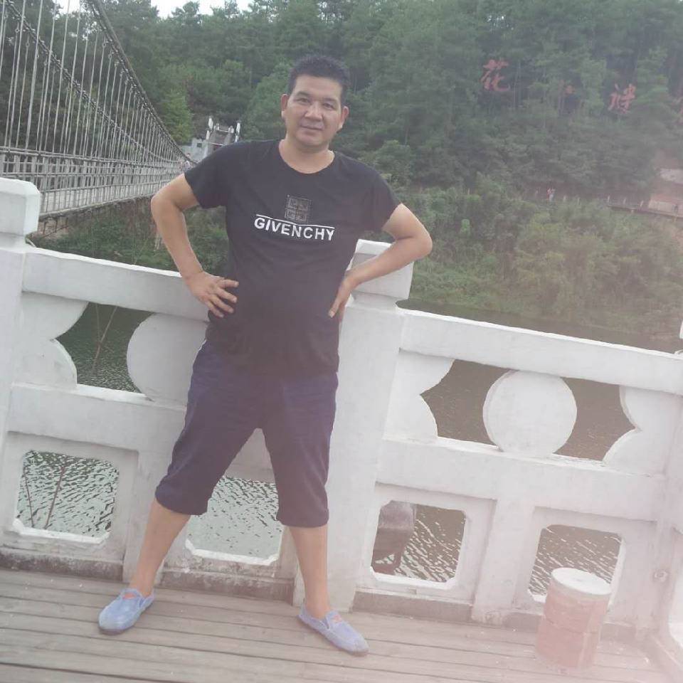 玫瑰蹙眉傻傻的照片