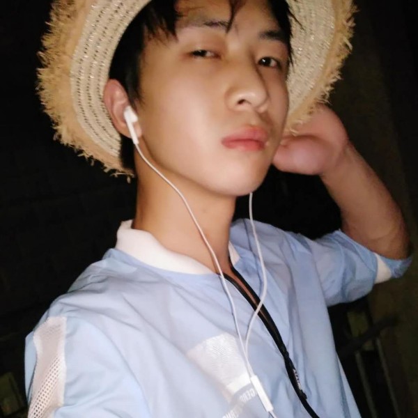 彩色天空c的照片
