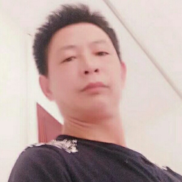 迷茫未来峰里宇里的照片