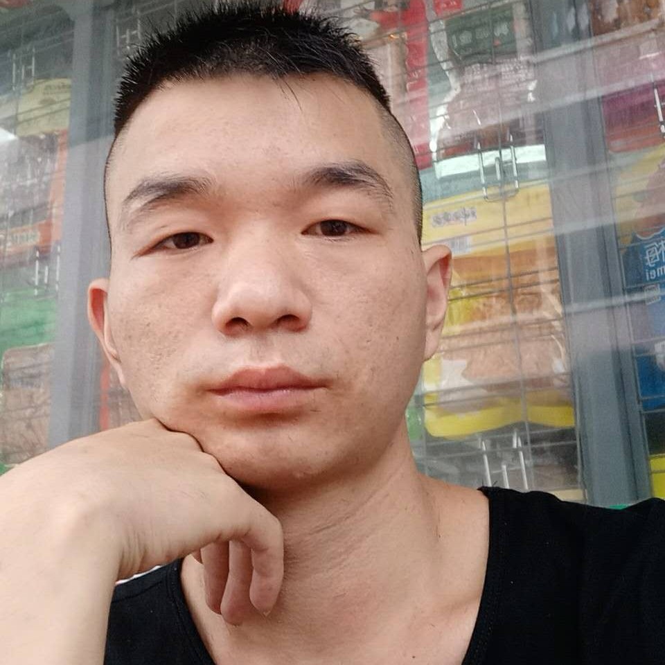 信封倾心单身的照片