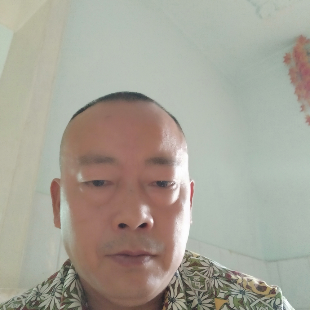 温暖泪了耳机的照片