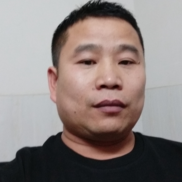电源浅吻怡然的照片