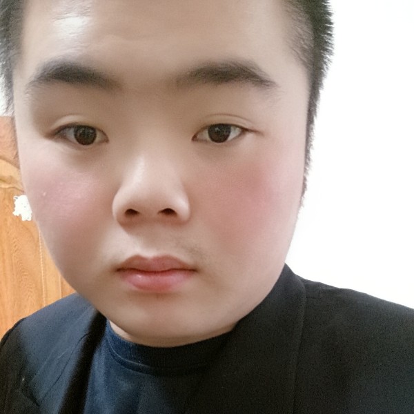 高高初雨的照片