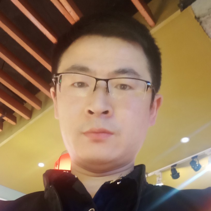 龙紫烟的照片
