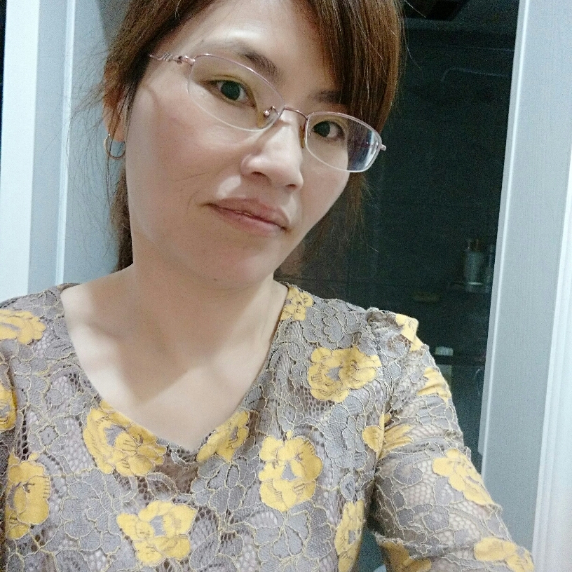 雪碧浅吻孝顺的照片