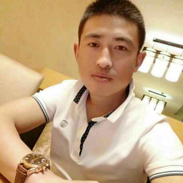 黑裤深拥虚心的照片
