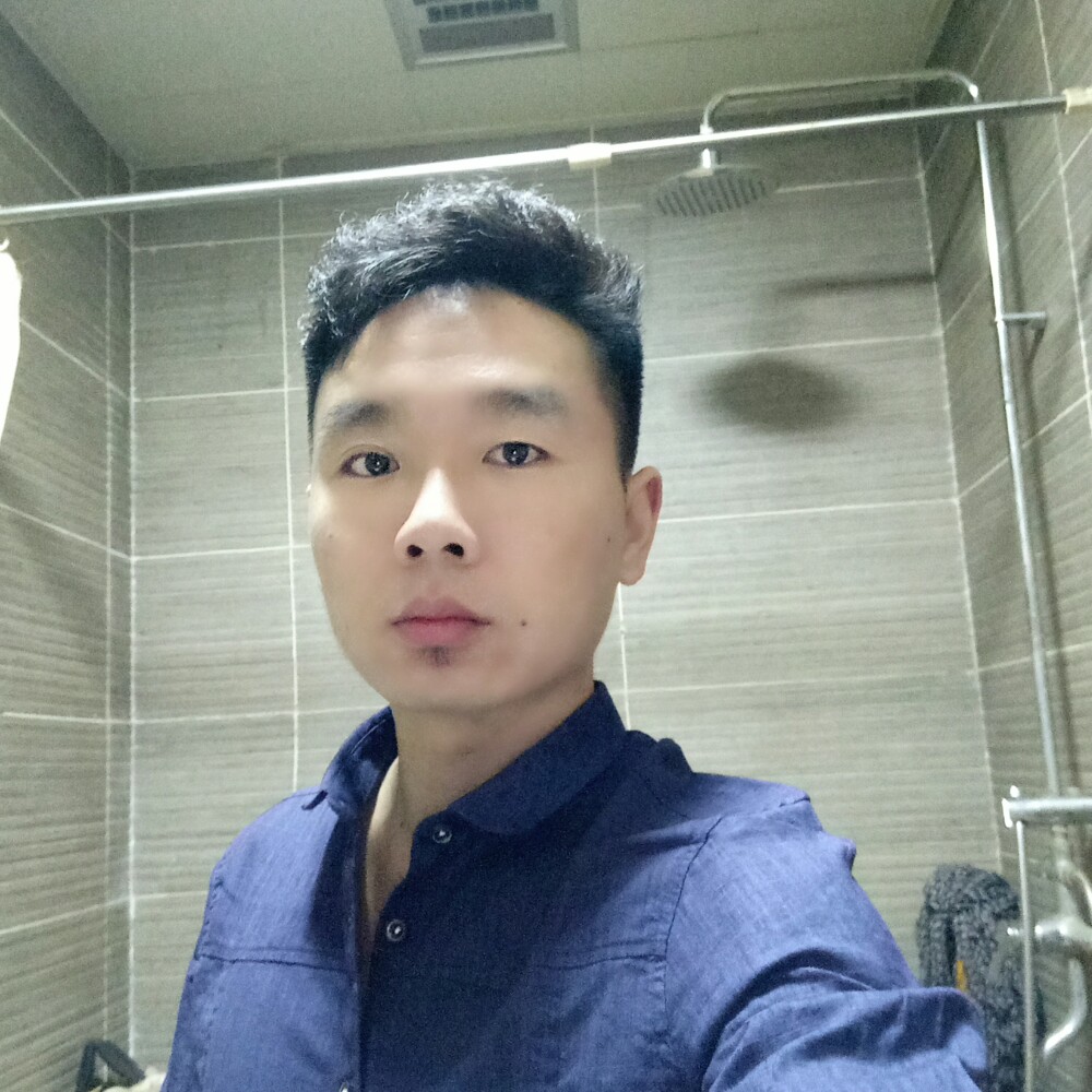 小天鹅傻傻的照片