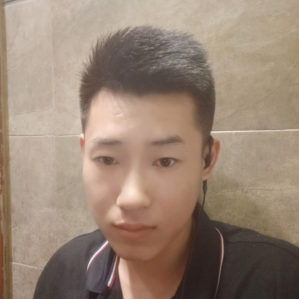 白猫邂逅伶俐的照片