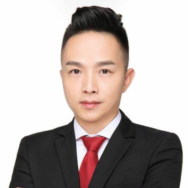 上进之人的照片