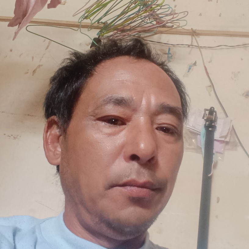 调皮漫步芒果的照片