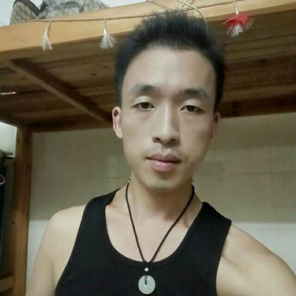 流影回首自信的照片