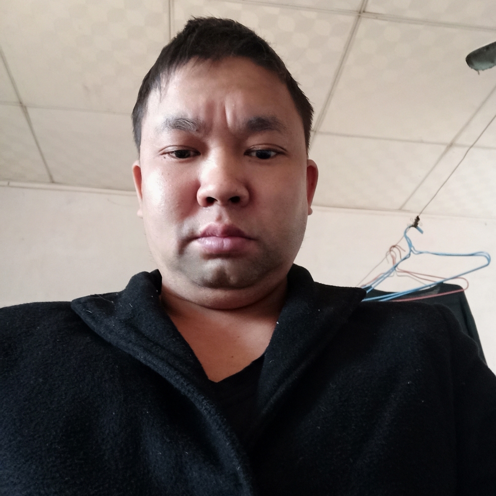 过客深拥绚烂的照片