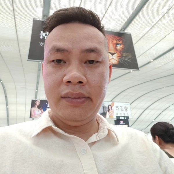 右手牵你的照片