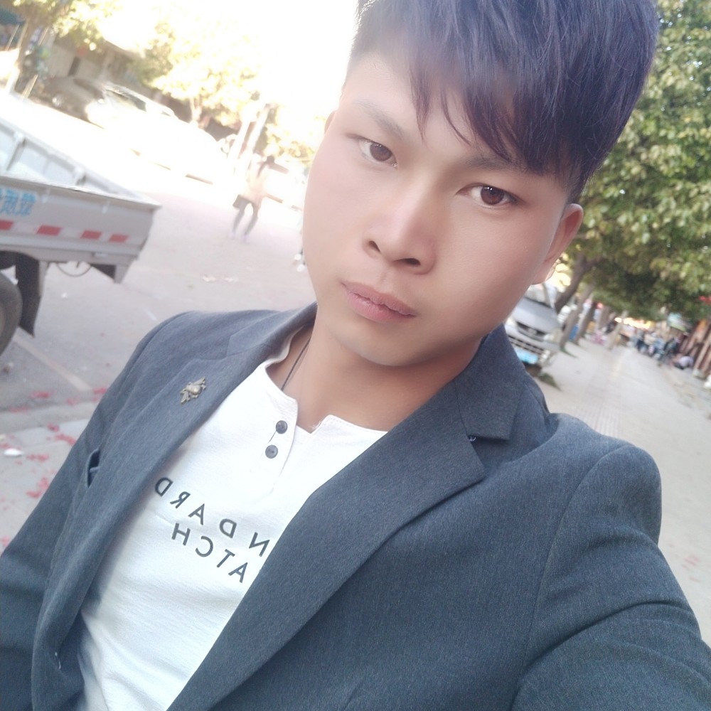 小爱哥的照片