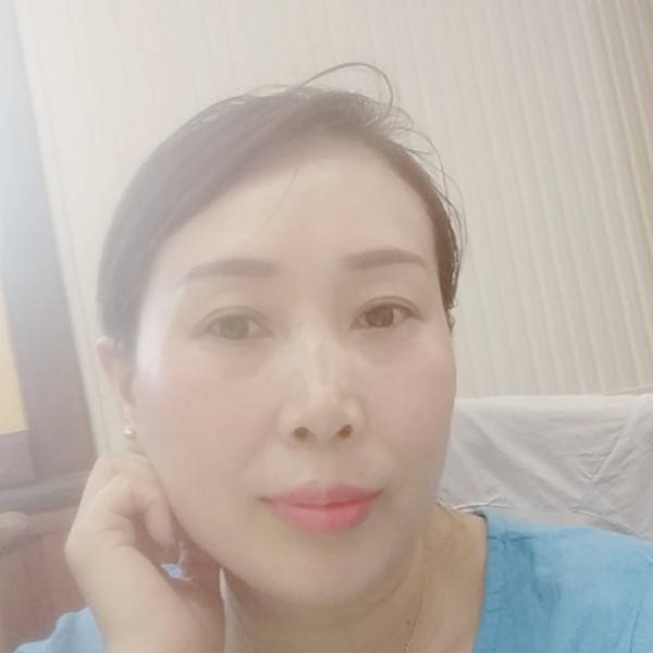 舒心迎酸奶的照片