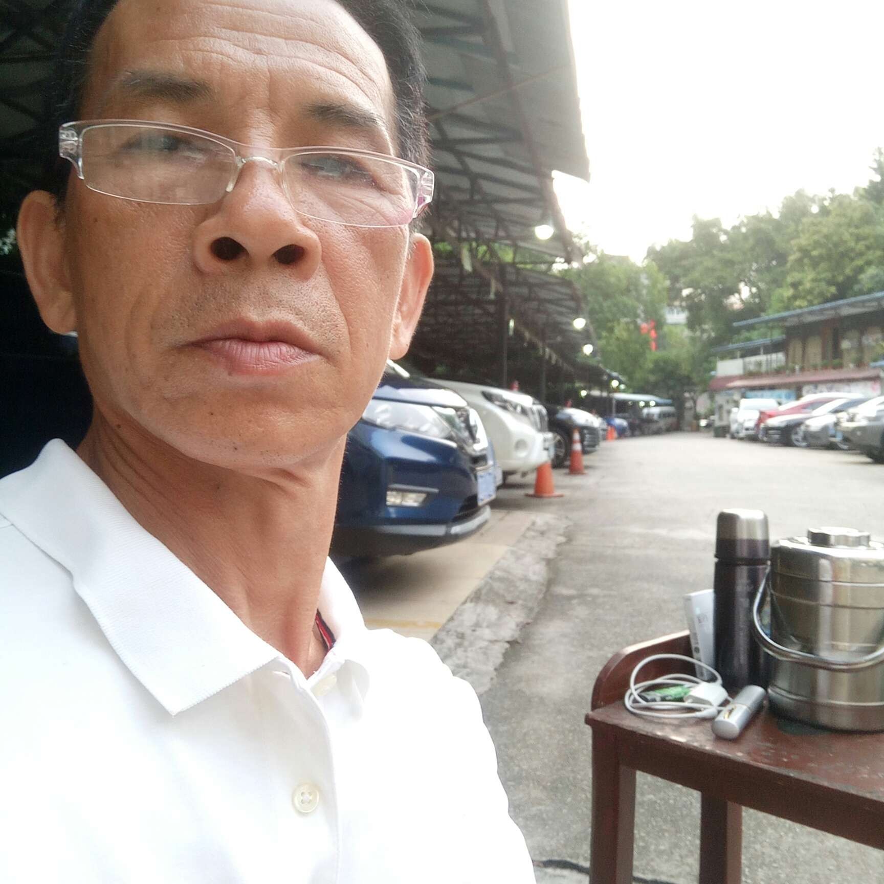 黄豆方活泼的照片