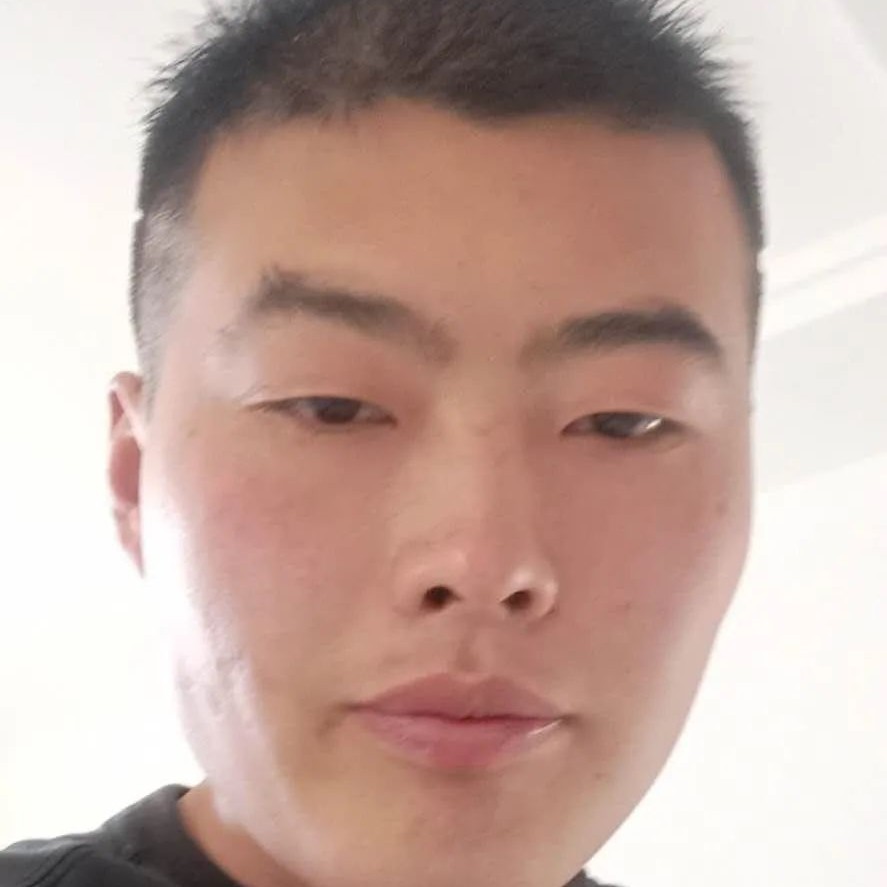 小伙明叫社会园的照片
