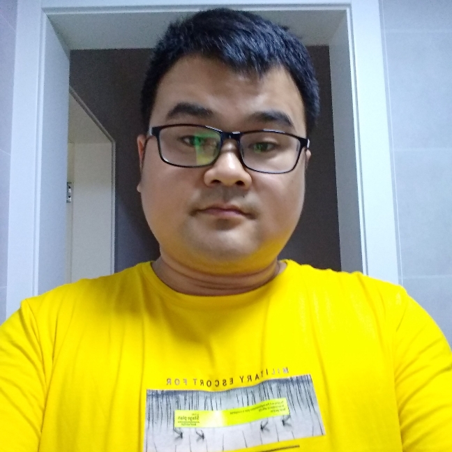 微笑吃醋纸鹤的照片