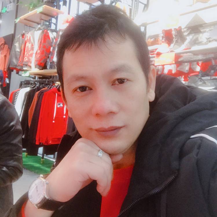 谢良逢的照片
