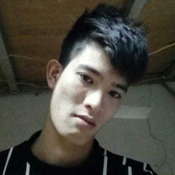 林再的照片