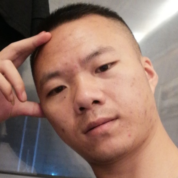 孤單回首洛尘的照片