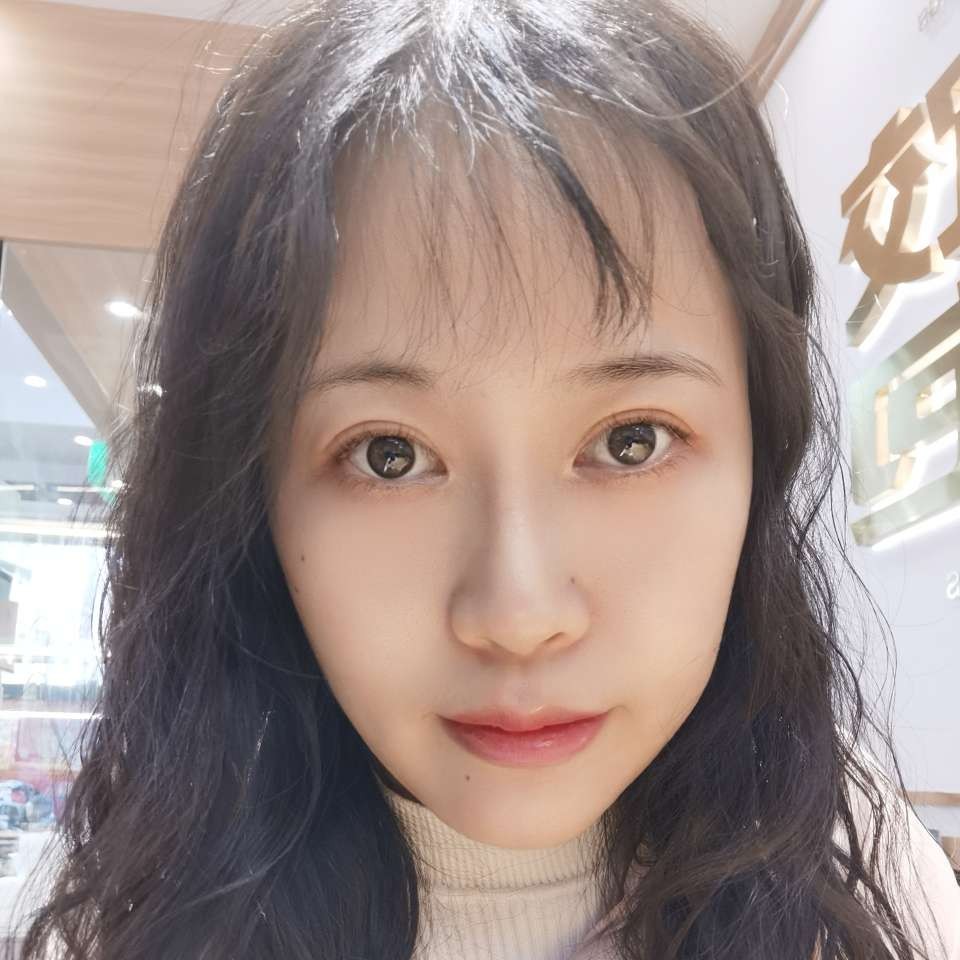 芝麻蹁跹翩飞的照片