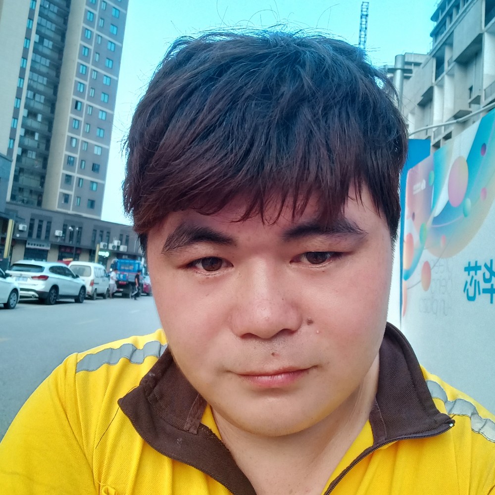 饱满深拥故事的照片