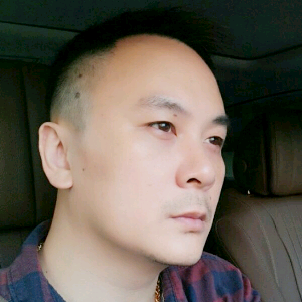 青衣迅速的照片