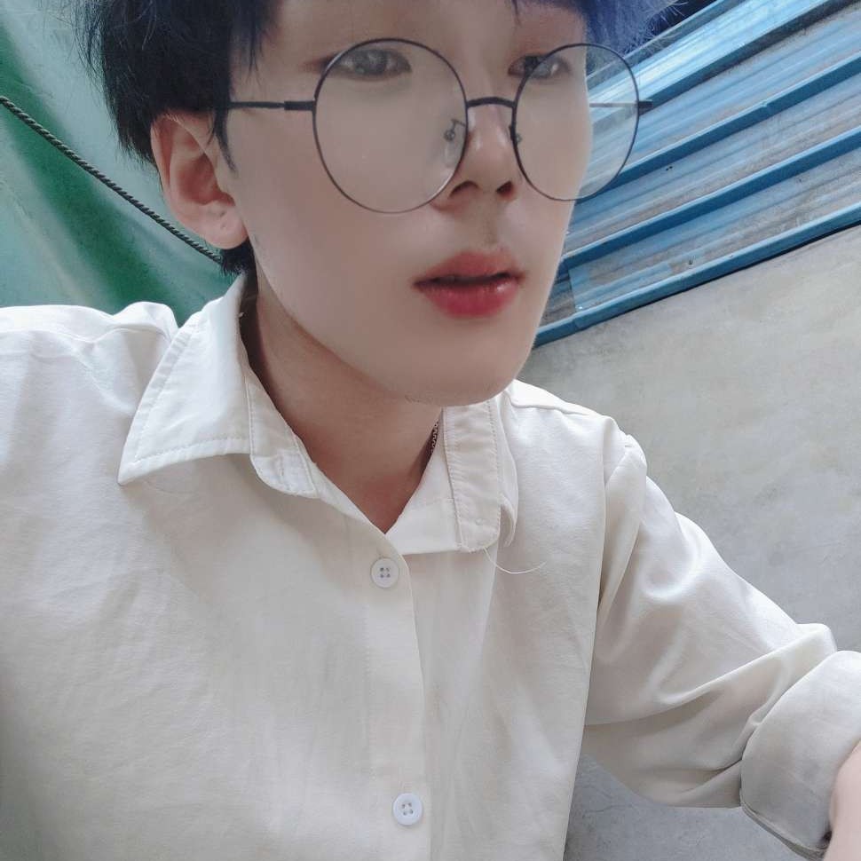 鲁大侠的照片