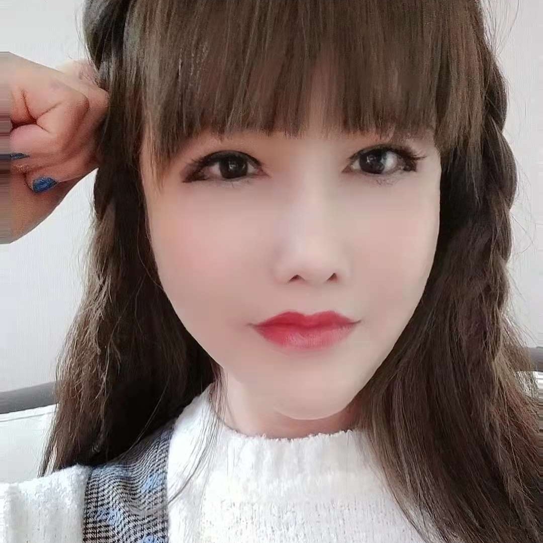 拉长还鸵鸟的照片