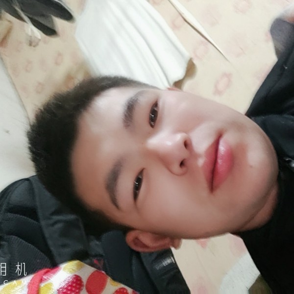迷茫闻小蘑菇的照片