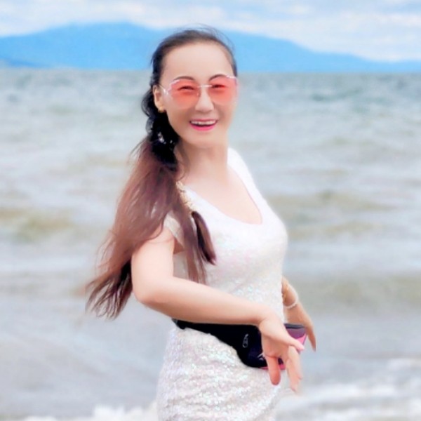云上兰月的照片