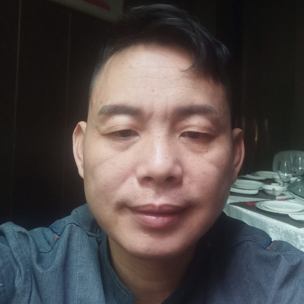 身影邂逅鳗鱼的照片
