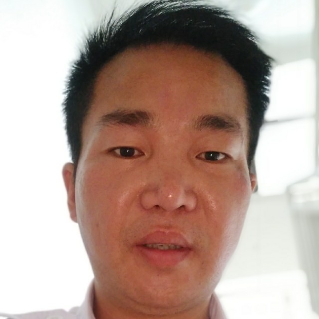个性冷月的照片