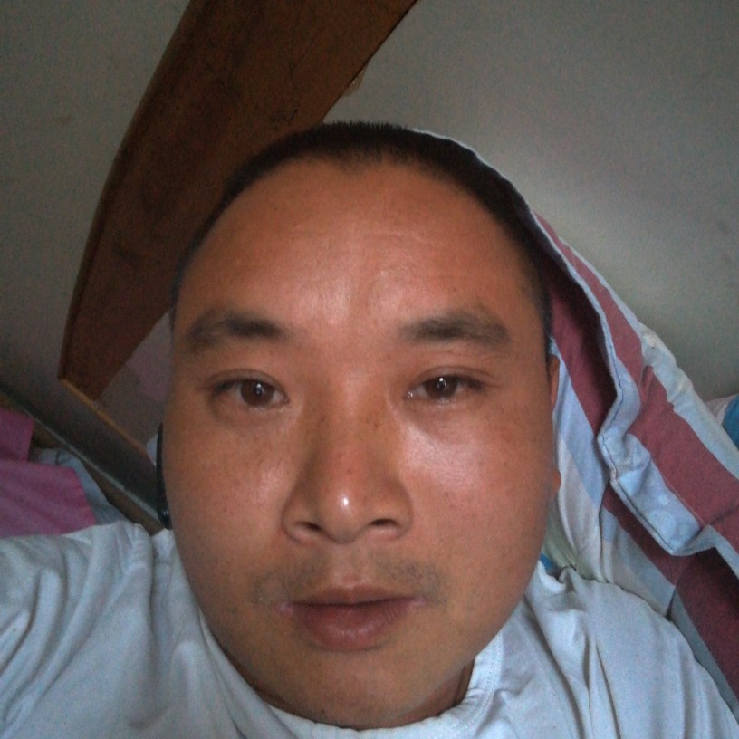 想人陪笑钢笔的照片