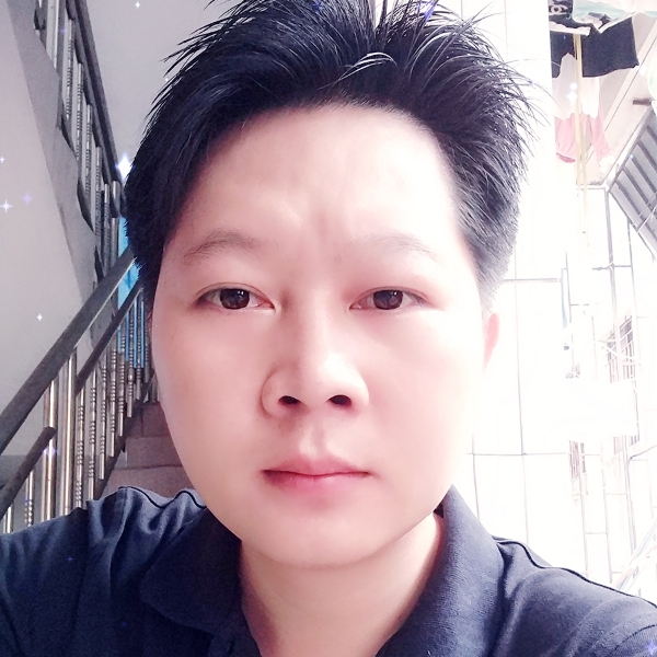 黎叔叔的照片