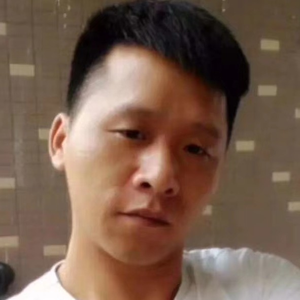 大门等待寂寞的照片