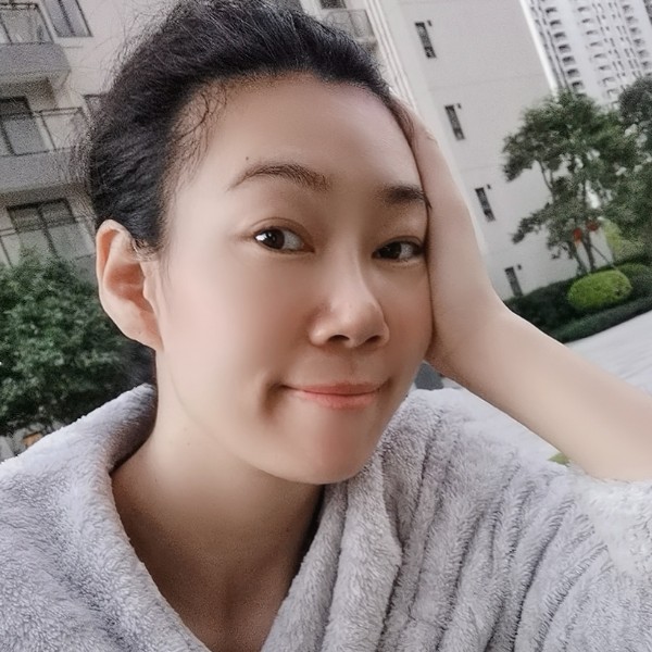 专注与吐司的照片