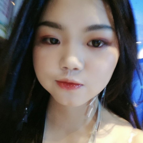 害羞爱恋夏露的照片