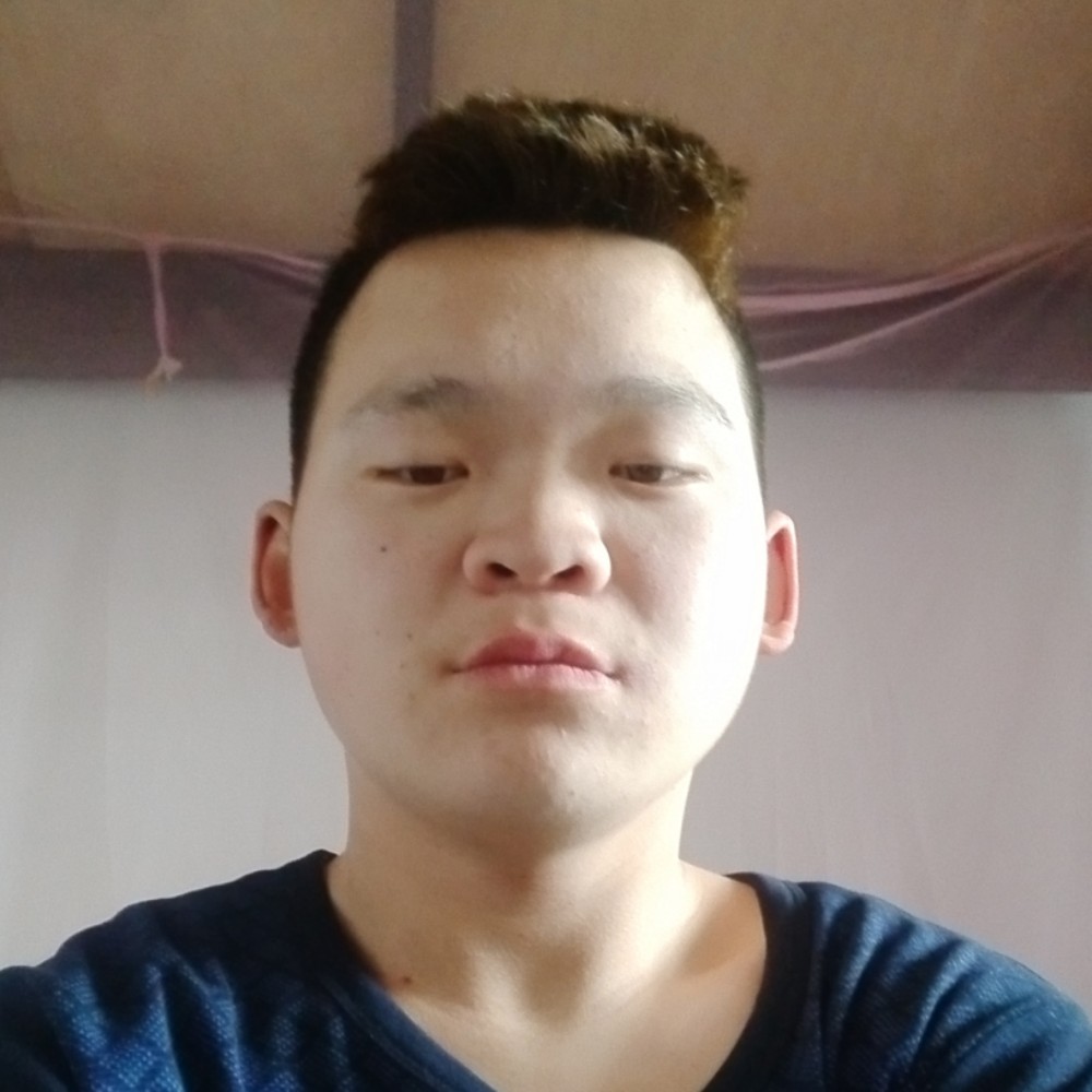 小巧唇膏的照片