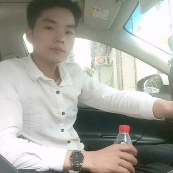 黄  俊豪的照片