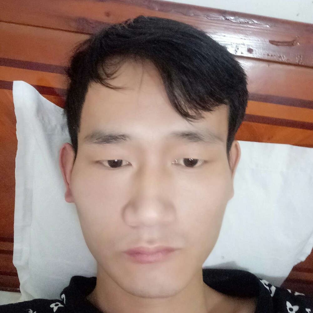 易胜斌的照片